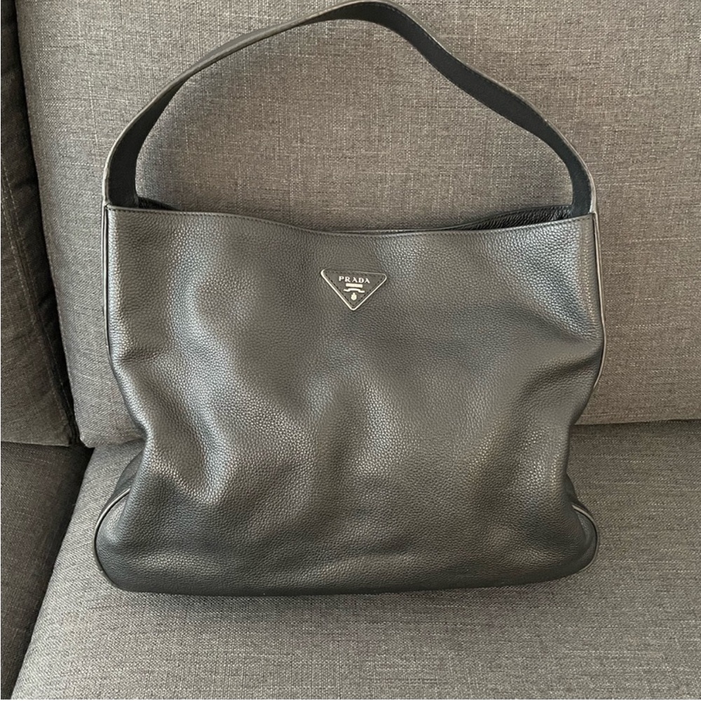 PRADA Vit.Daino Hobo Leather Bag in Black shoulder bag